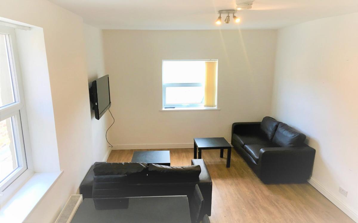 5 bedroom apartment for rent Heaton Road, Newcastle, NE6 5HL UniHomes