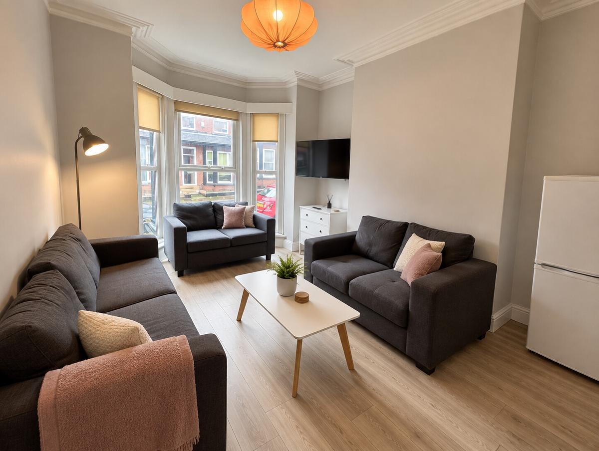 4 bedroom house on Hessle View, Hyde Park, Leeds