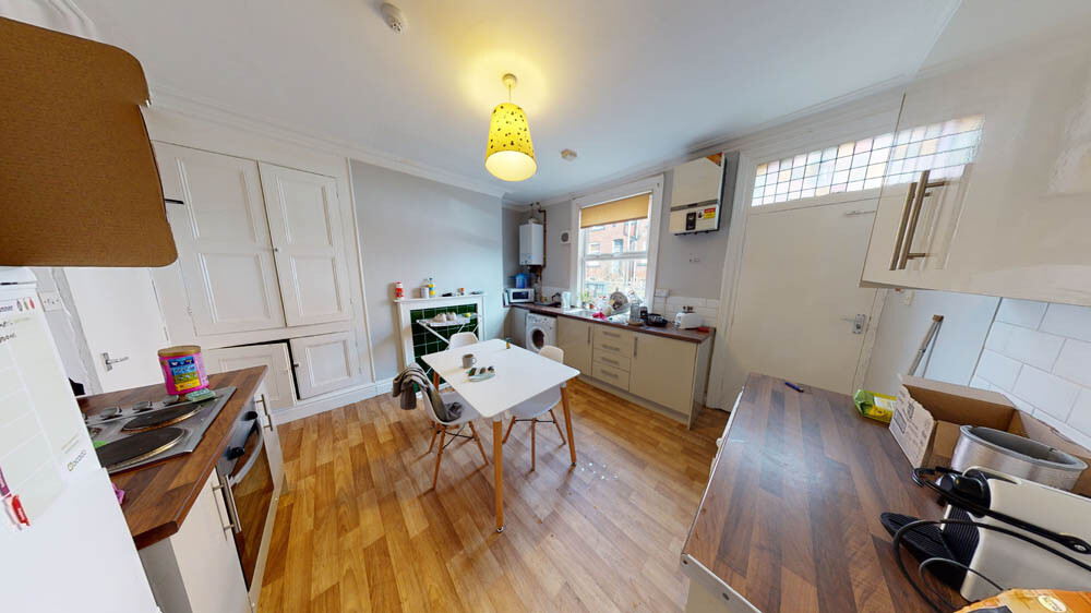 4 bedroom house for rent Hessle View, Leeds, LS6 1ER UniHomes