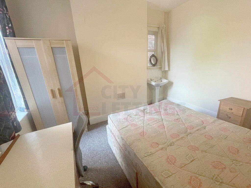 5 bedroom house for rent Johnson Road, Nottingham, NG7 2BX UniHomes