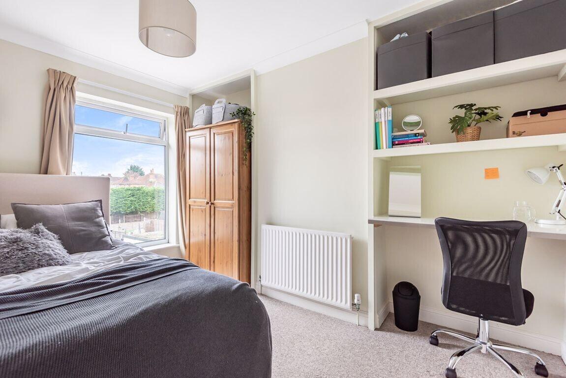 4 bedroom house for rent Worplesdon Road, Surrey, GU2 9RS UniHomes