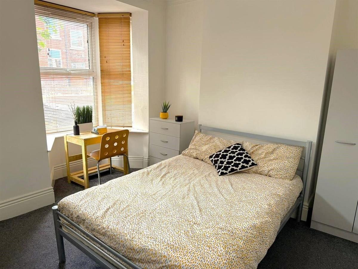 3 bedroom house on Sharrow Street, Sharrow, Sheffield