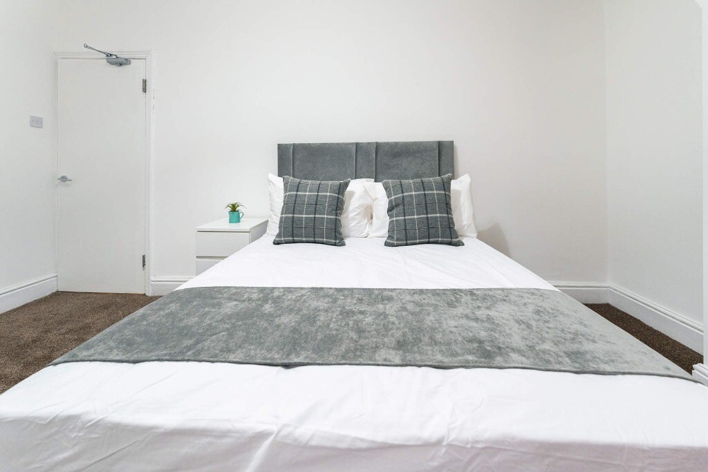 3 bedroom house for rent Barff Road Salford, Manchester, M5 5ES UniHomes