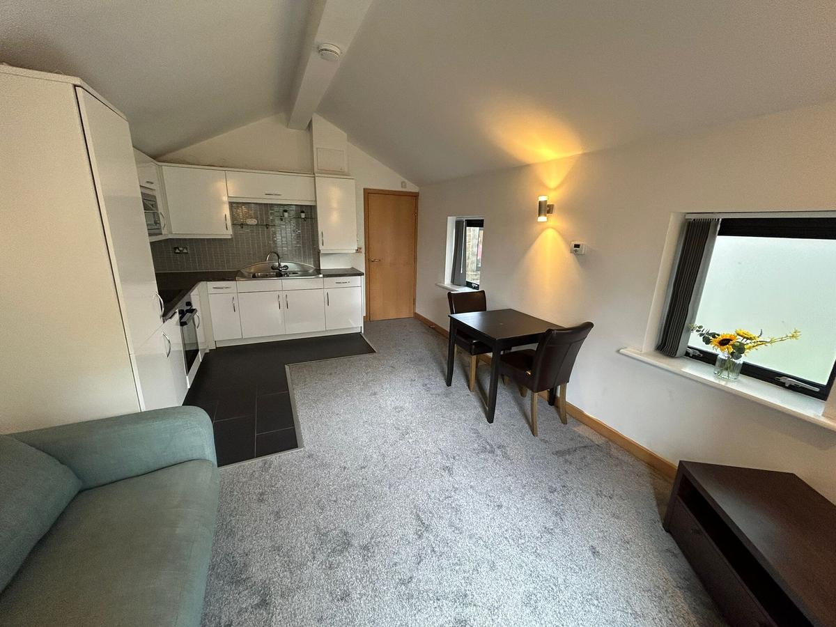 1 bedroom apartment for rent Otley Road, Leeds, LS6 3PS UniHomes