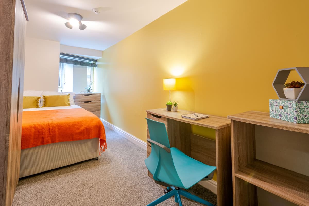 7 bedroom apartment for rent Hyde Park Road, Leeds, LS6 1AH UniHomes