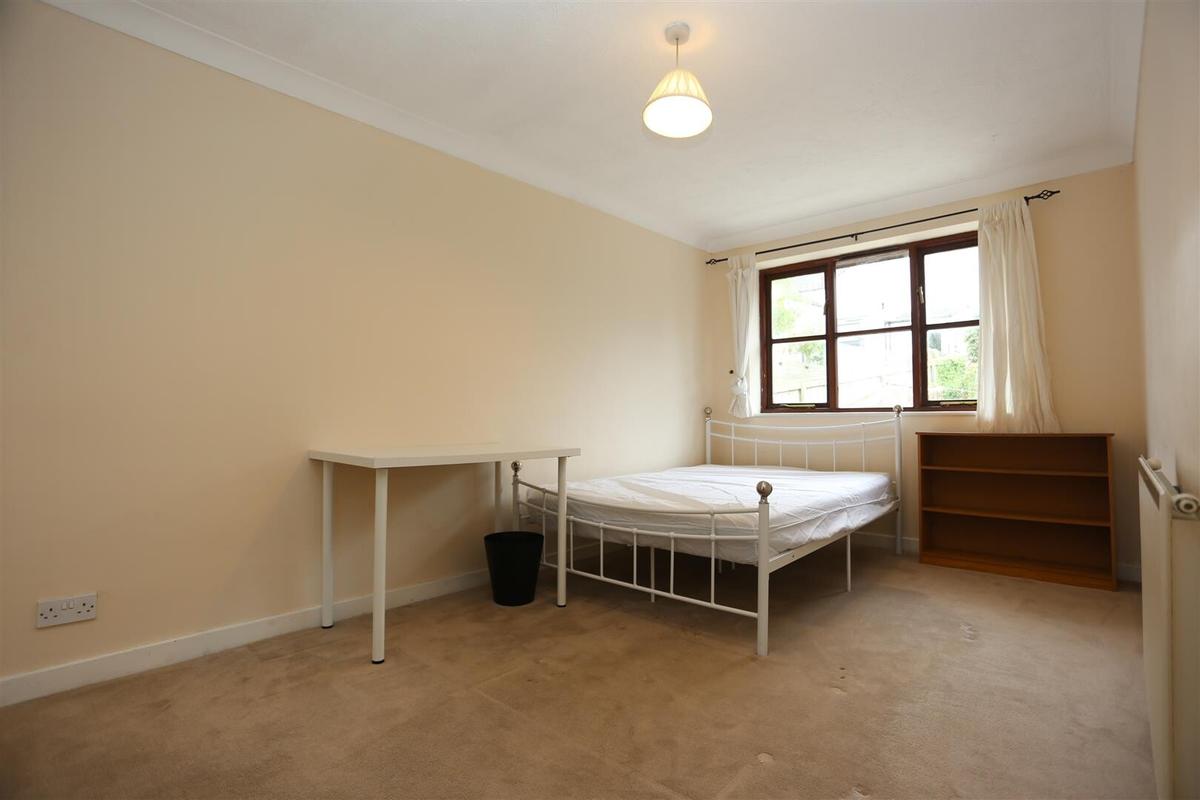 3 bedroom house for rent Princes Road, Brighton, BN2 3RH UniHomes