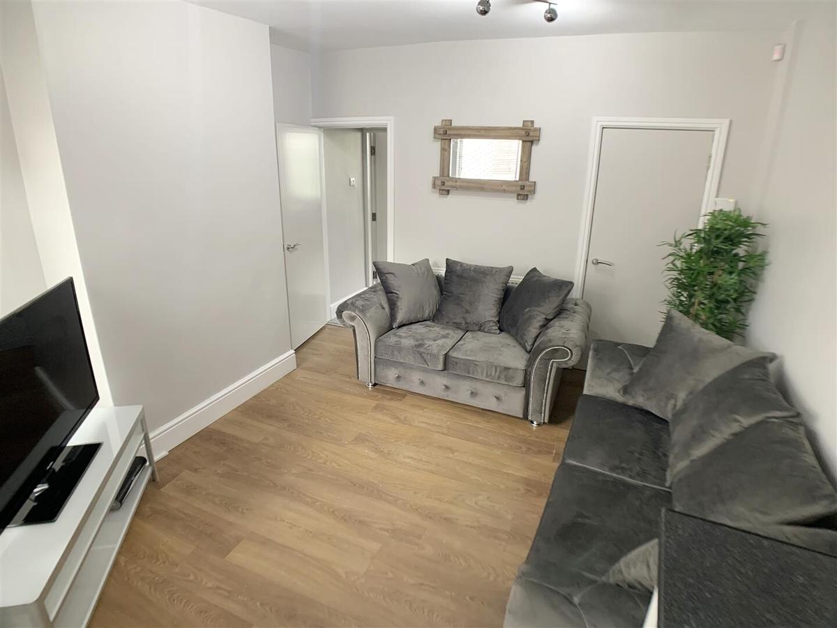 3 bedroom house for rent Duke Street, Sheffield, S2 5QP UniHomes