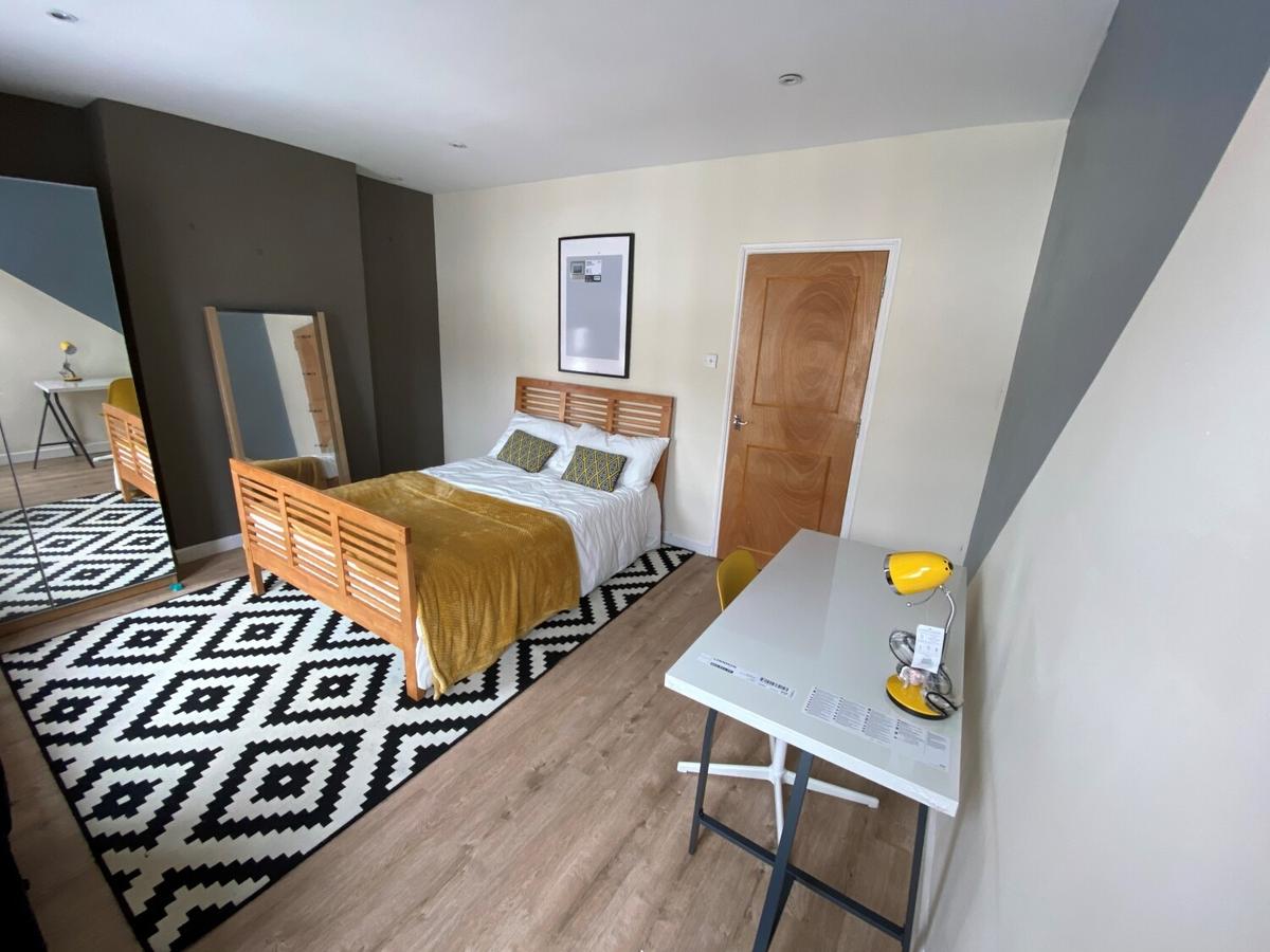 3 bedroom house on Hirwain Street, Cathays, Cardiff