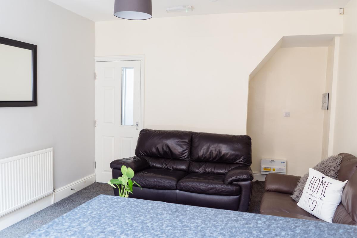 6 bedroom house for rent Harefield Road, Sheffield, S11 8NU UniHomes