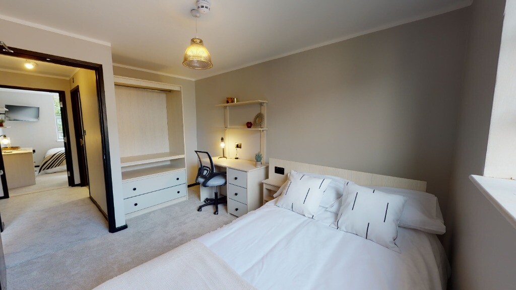 8 bedroom apartment for rent North Sherwood Street, Nottingham, NG1 4EN