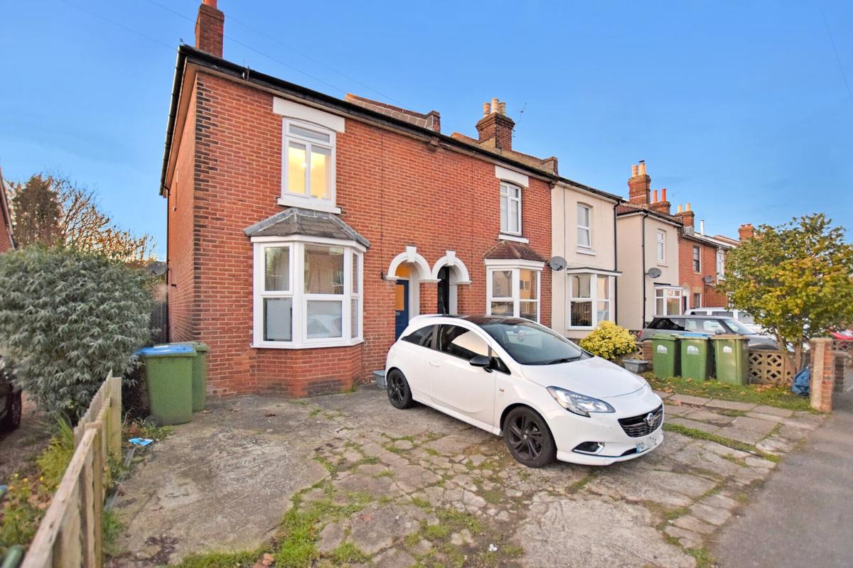 3 bedroom house for rent Aberdeen Road, Southampton, SO17 2LL UniHomes