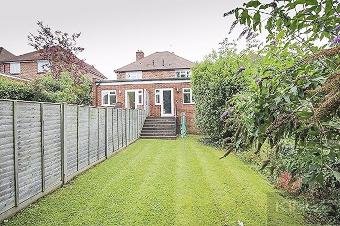 4 bedroom house for rent Manor Road, Surrey, GU2 9NE UniHomes