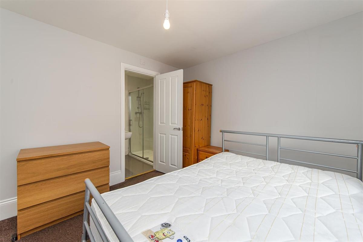 6 bedroom house for rent Clayton Park Square, Newcastle, NE2 4DP UniHomes