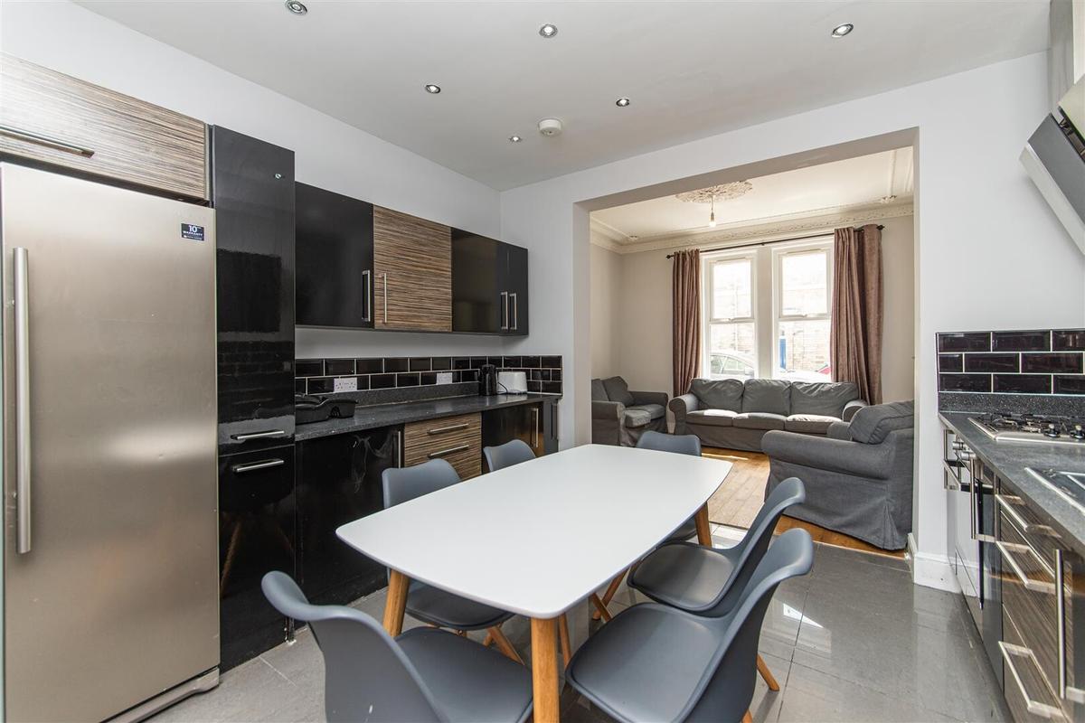 6 bedroom house for rent Clayton Park Square, Newcastle, NE2 4DP UniHomes