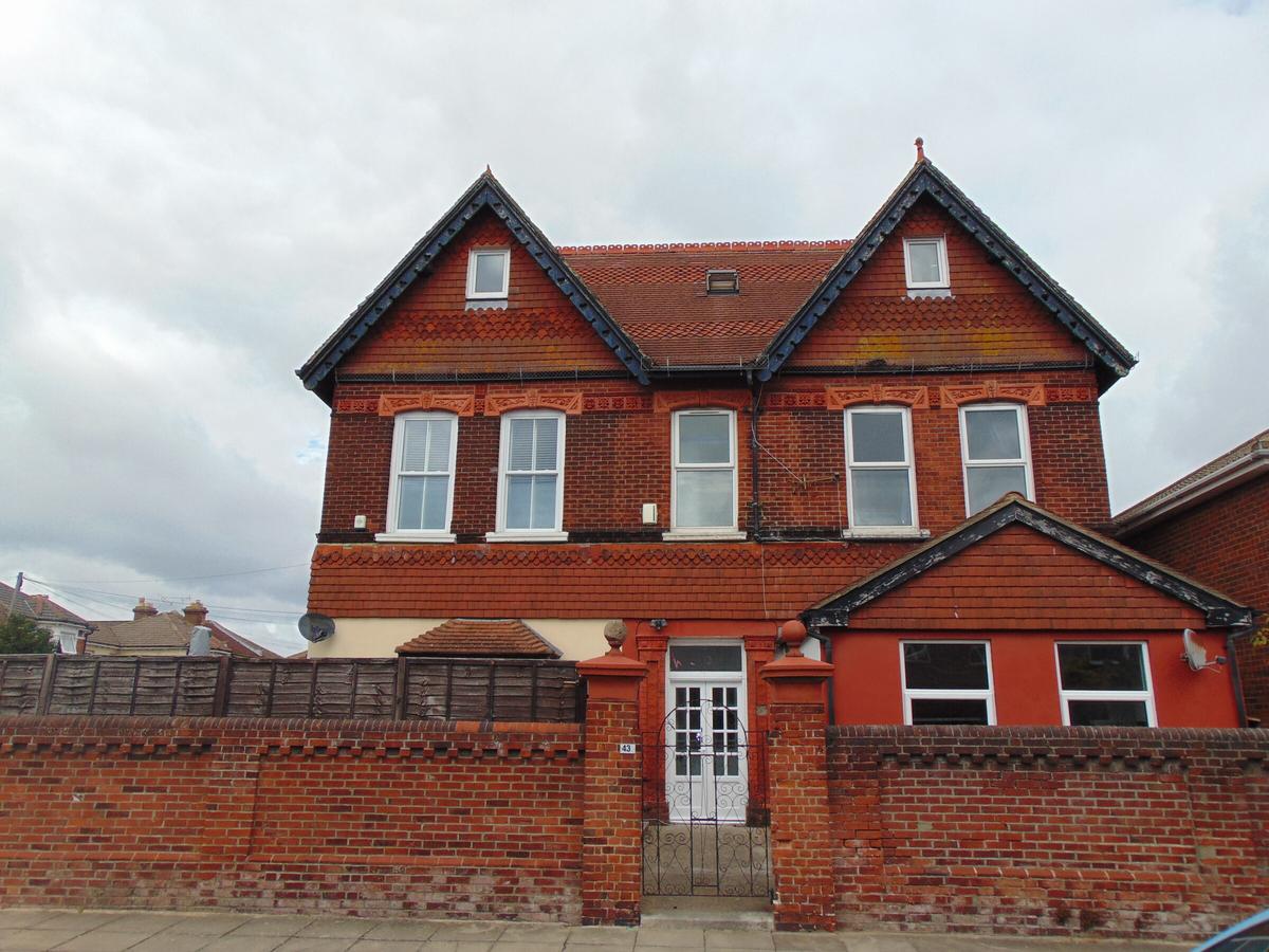 8 bedroom house for rent Edmund Road, Portsmouth, PO4 0HZ UniHomes