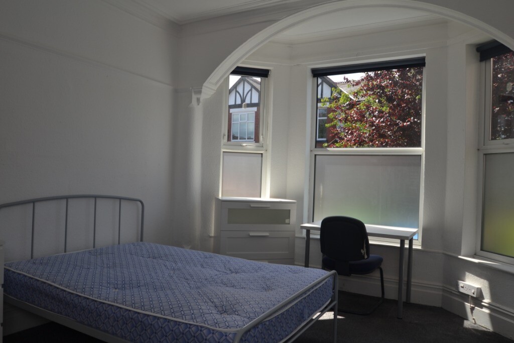 6 bedroom house for rent Milverton Road, Manchester, M14 5PJ UniHomes