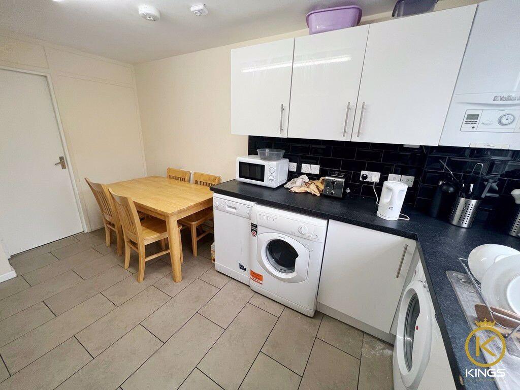 4 bedroom apartment for rent Waterloo Street, Portsmouth, PO5 4HR