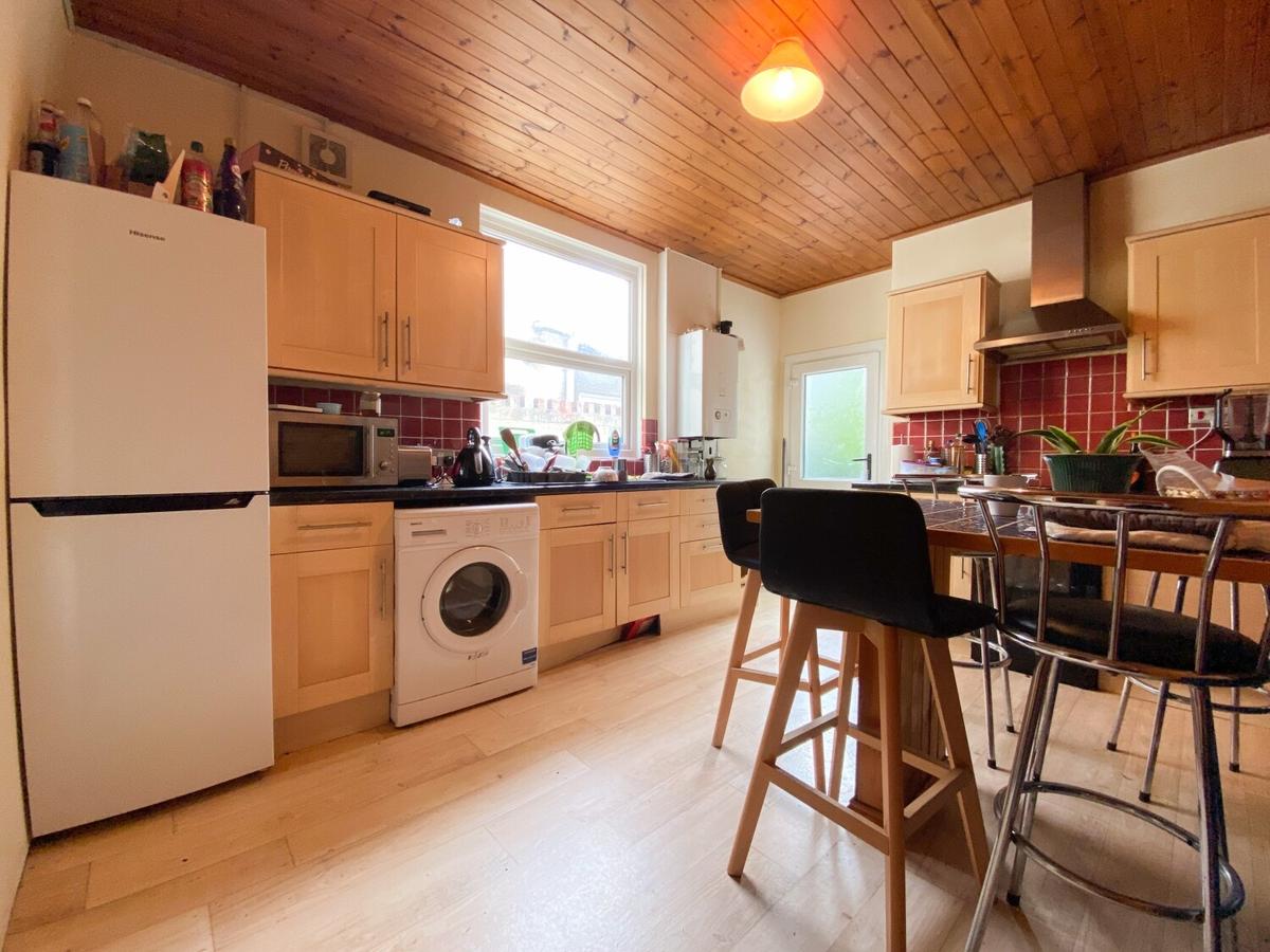 3 bedroom house on Glenroy Street, Roath, Cardiff