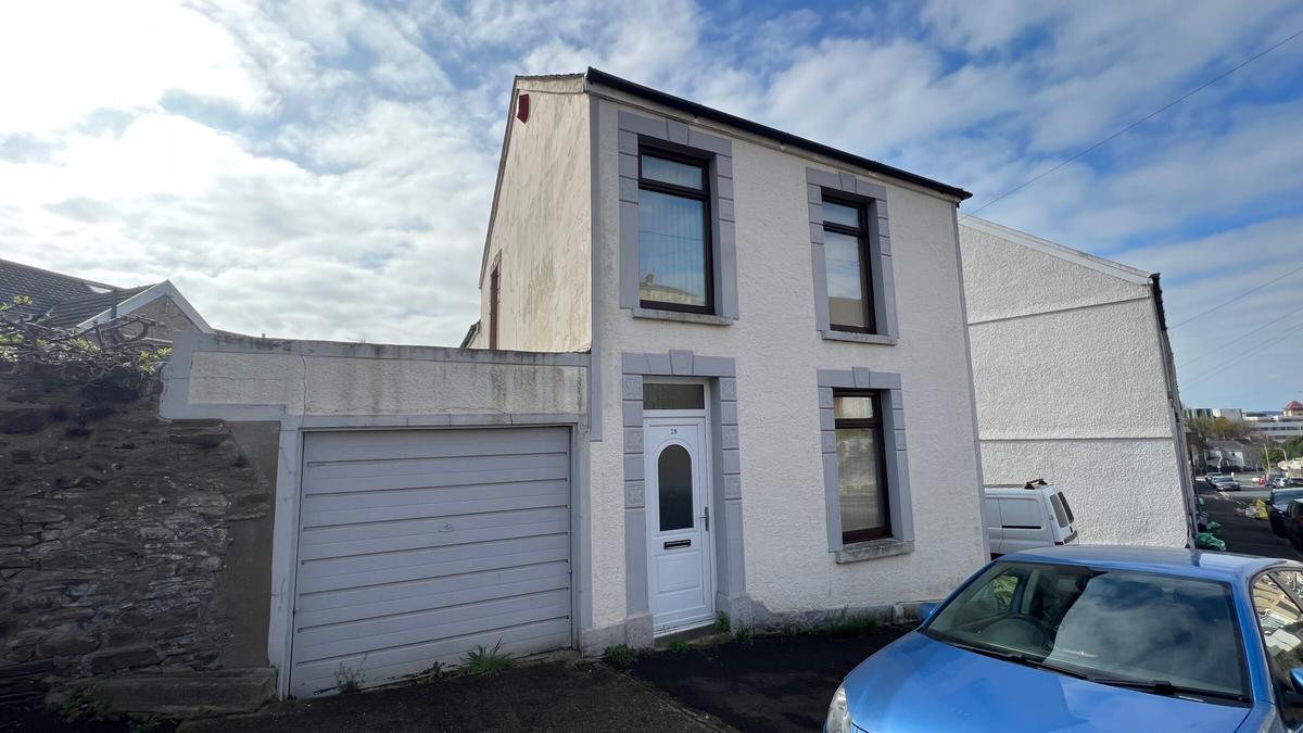 2 bedroom house for rent Kinley Street, Swansea, SA1 8HF UniHomes