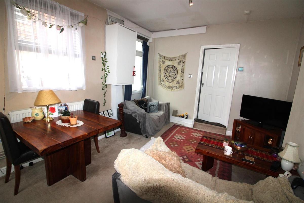 2 bedroom apartment for rent Loughborough Road, Nottingham, NG2 7JE