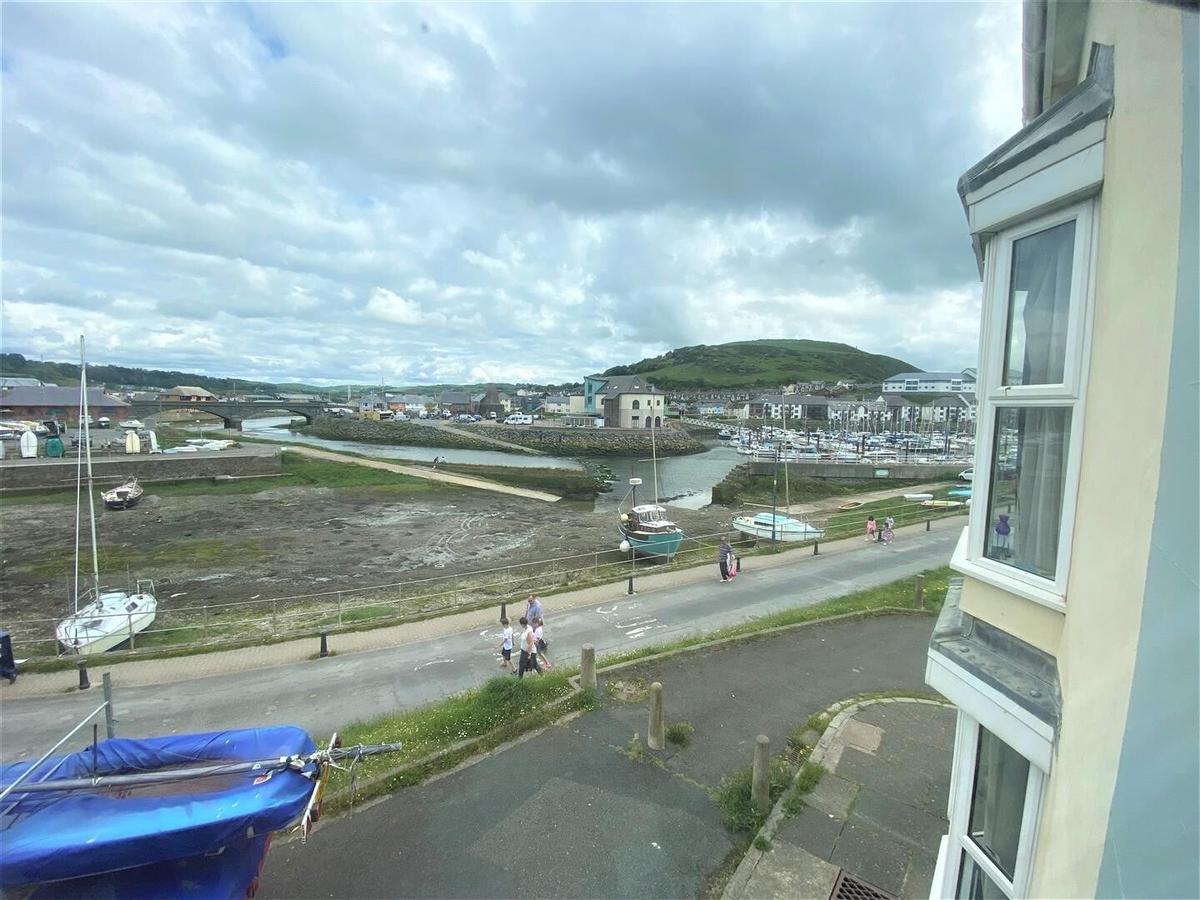 5 bedroom house for rent Rheidol Terrace, Aberystwyth, SY23 1JU UniHomes