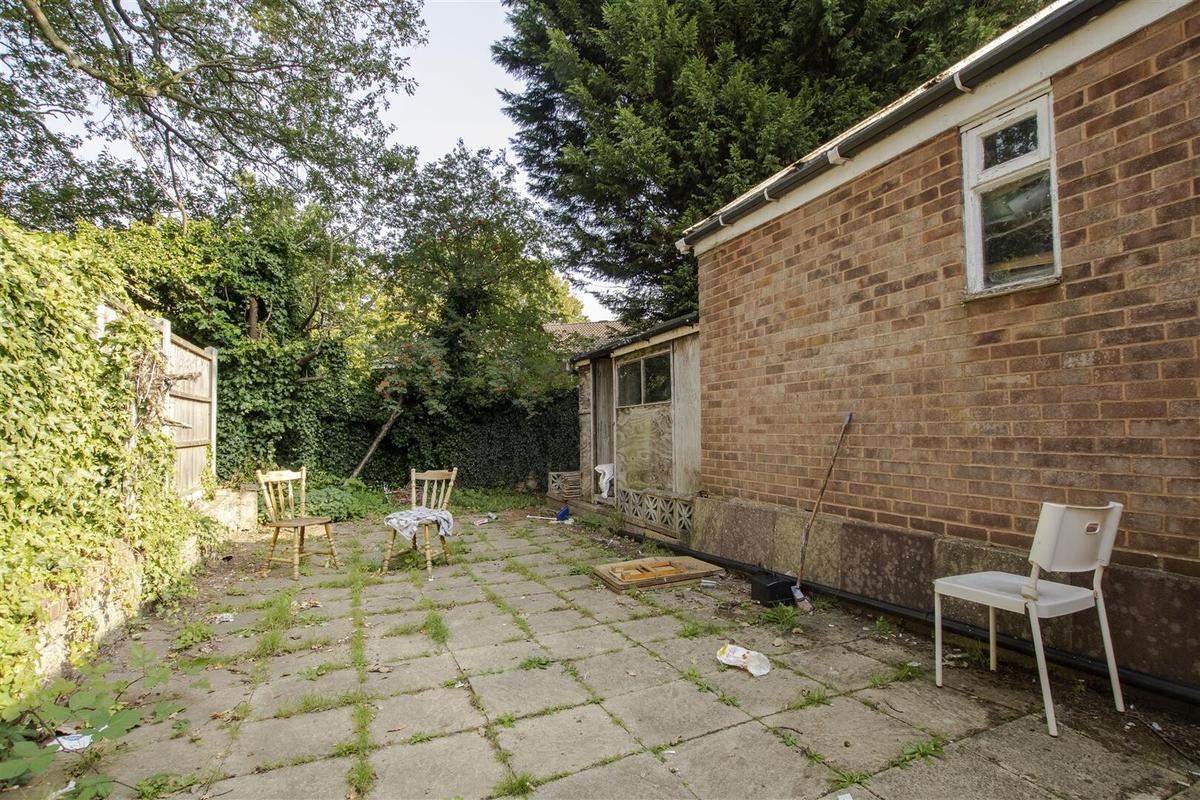 3 bedroom house for rent Lodge Hill Road, Birmingham, B29 6NL UniHomes