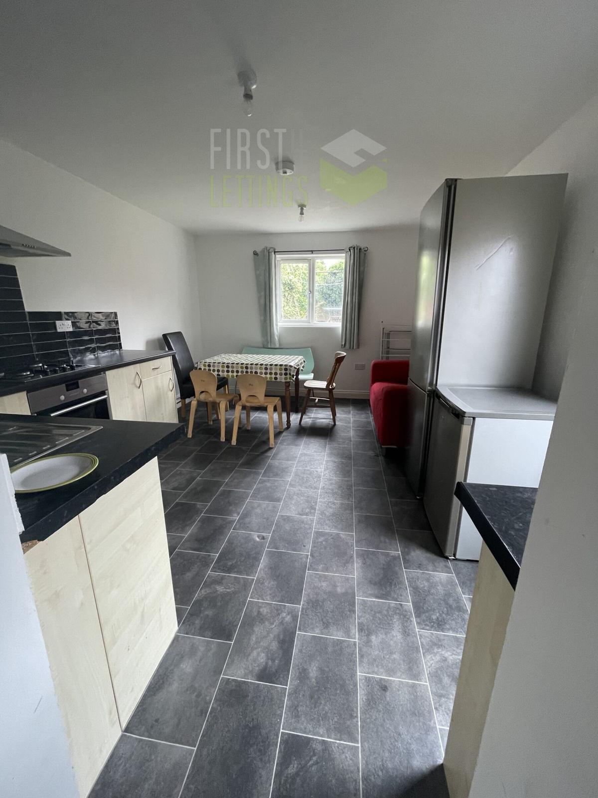 6 bedroom house for rent Fleetwood Road, Leicester, LE2 1YA UniHomes