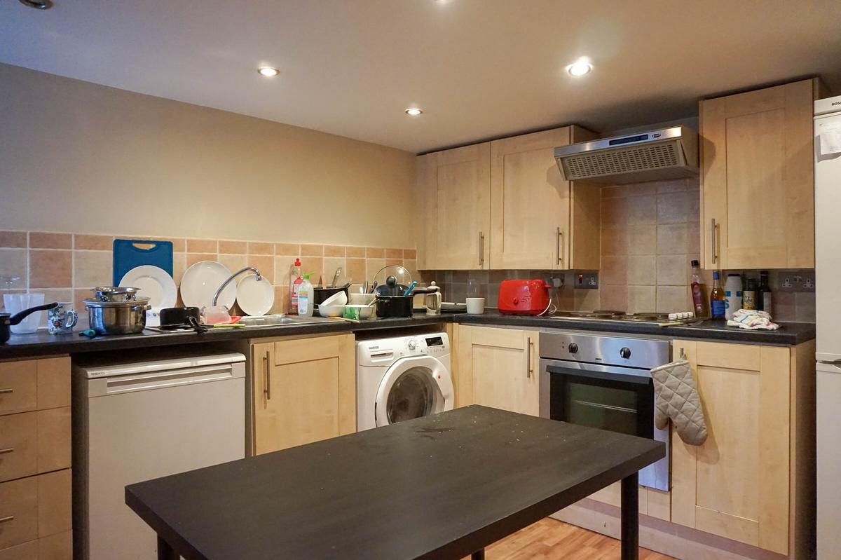 5 bedroom house for rent Stanmore Place, Leeds, LS4 2RR UniHomes