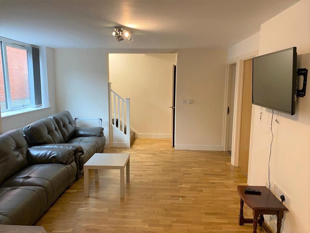 3 bedroom apartment for rent Kilbourn Street, Nottingham, NG3 1BS