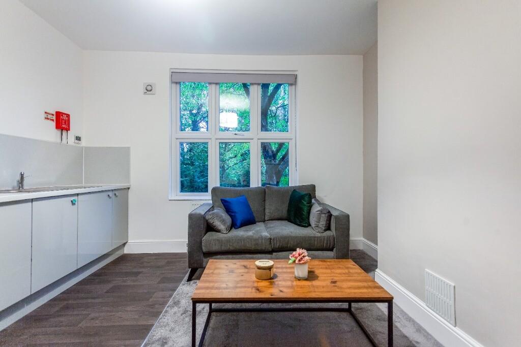 2 bedroom house for rent Waterloo Crescent The Arboretum, Nottingham