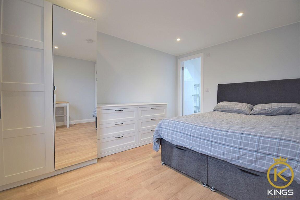 5 bedroom house for rent Denzil Road, Surrey, GU2 7NQ UniHomes