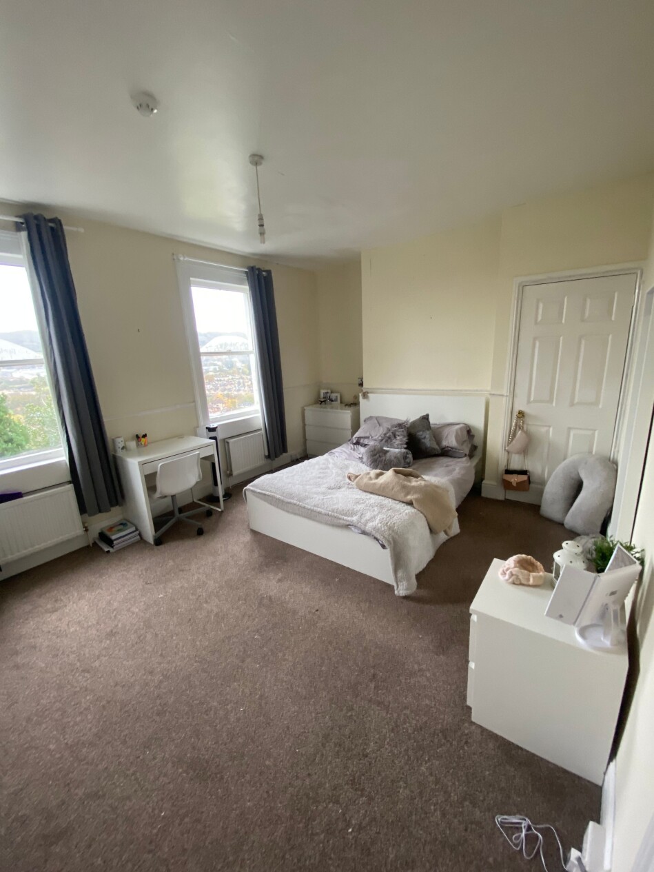 4 bedroom house for rent Belgrave Crescent, Bath, BA1 5JU UniHomes