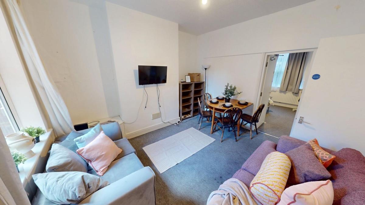 5 bedroom house on Grimsby Terrace, City Centre, Nottingham