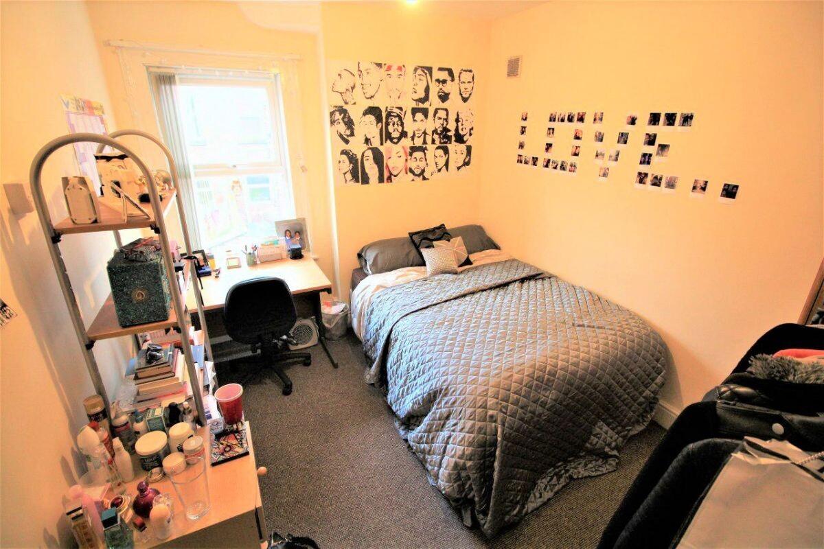 6 bedroom house for rent Gresford Avenue, Liverpool, L17 2AW UniHomes