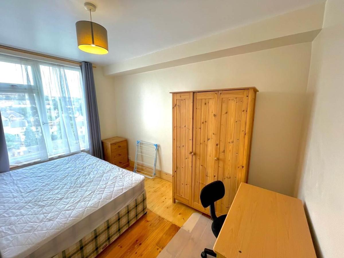 4 bedroom apartment for rent Stanmer Park Road, Brighton, BN1 7JJ UniHomes