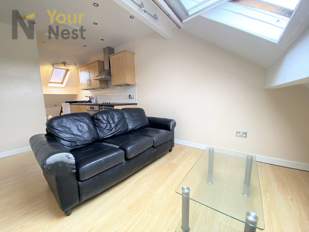 2 bedroom apartment for rent St. Michaels Terrace, Leeds, LS6 3BQ UniHomes