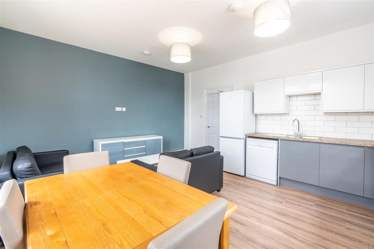 4 bedroom apartment for rent Heaton Road, Newcastle, NE6 5HP UniHomes
