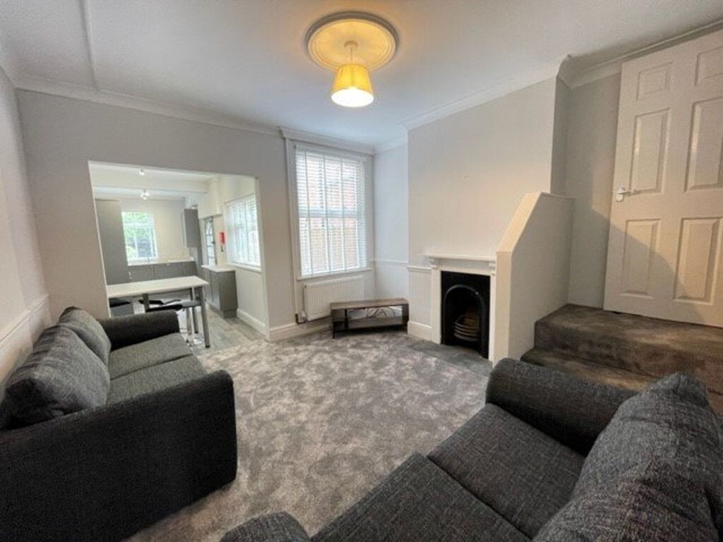 5 bedroom house for rent Burleigh Road, Loughborough, LE11 3BA UniHomes