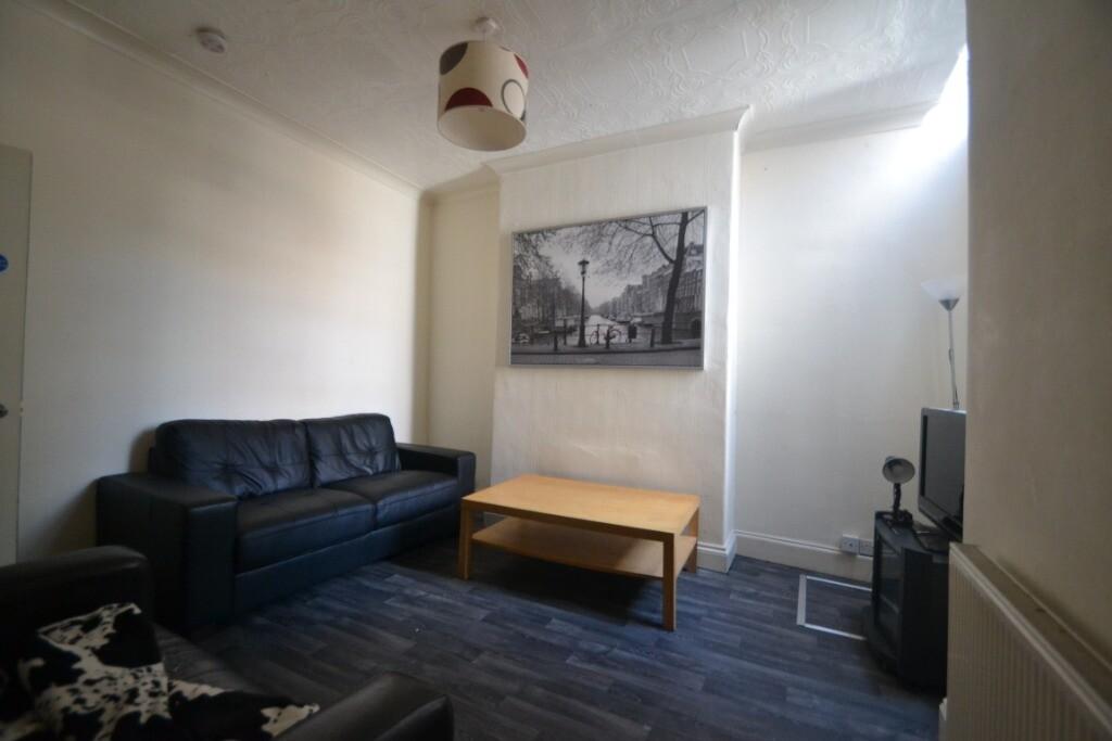 4 bedroom house for rent Ashfield Road, Manchester, M13 0YP UniHomes