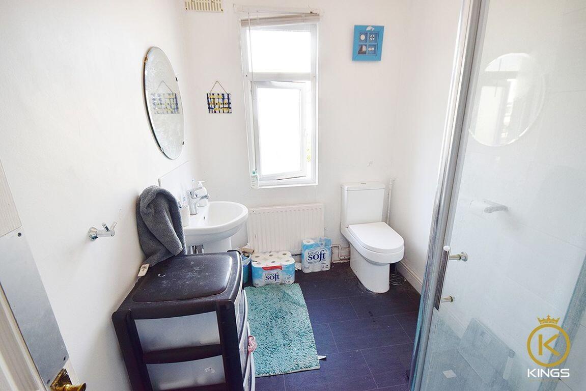 4 bedroom house for rent Weston Road, Surrey, GU2 8AS UniHomes