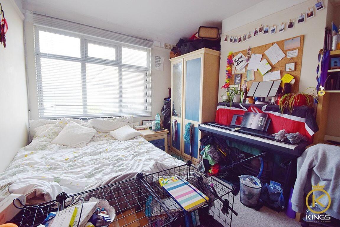 4 bedroom house for rent Weston Road, Surrey, GU2 8AS UniHomes