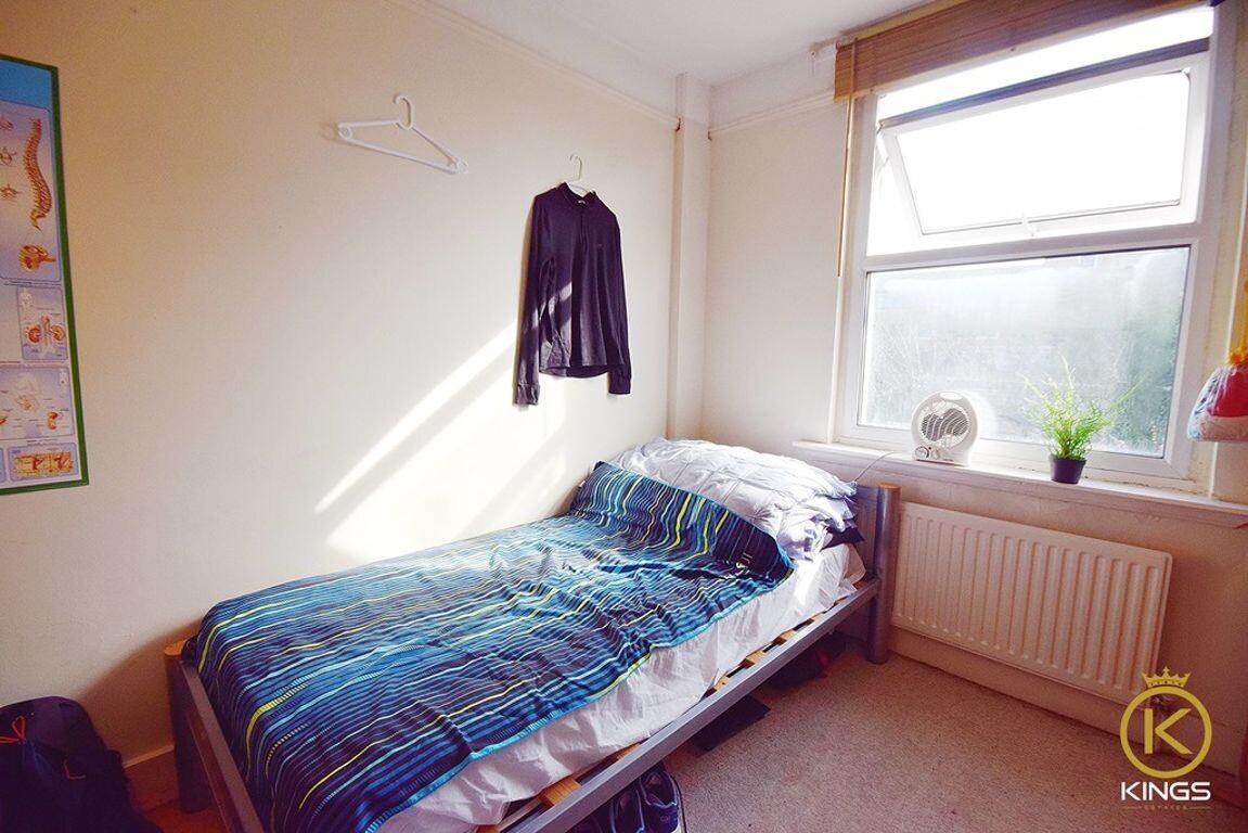 4 bedroom house for rent Weston Road, Surrey, GU2 8AS UniHomes