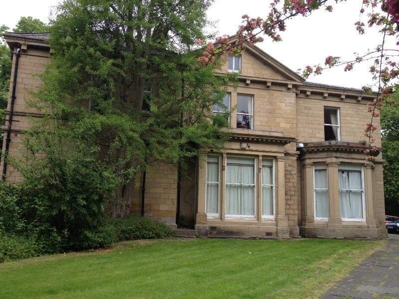 2 bedroom house for rent Ridgeway House, Grosvenor Road, Leeds, LS6 2DZ UniHomes