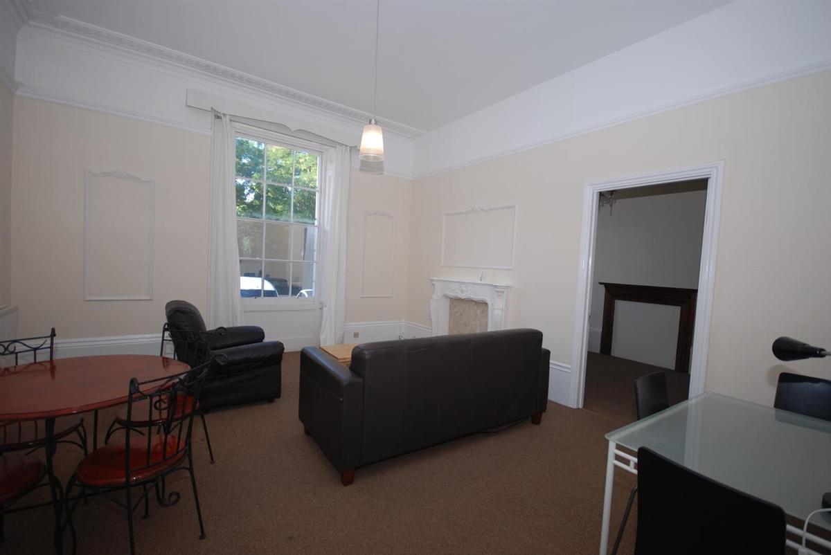 3 bedroom apartment for rent 26 Clarendon Square Leamington Spa, CV32 ...