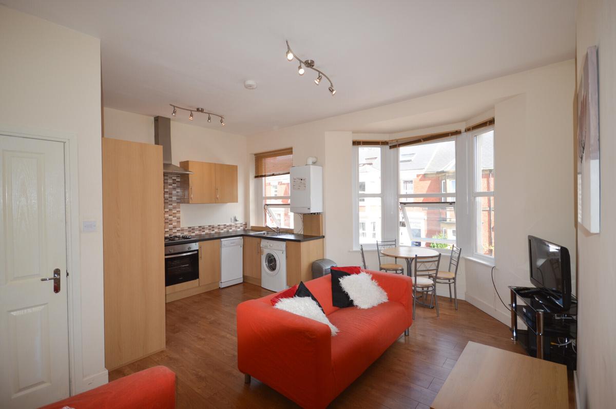 4 bedroom apartment on Mayfair Road, Jesmond, Newcastle