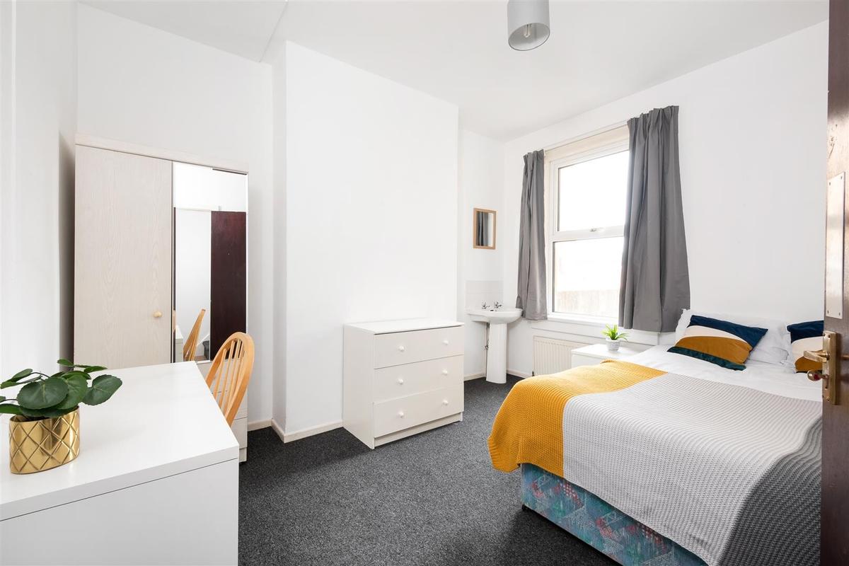 6 bedroom house for rent Victoria Road, Bath, BA2 3QY UniHomes