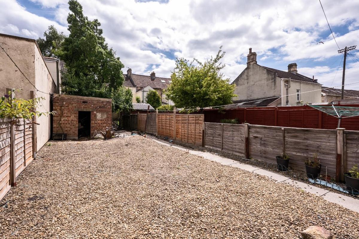 6 bedroom house for rent St. Peters Terrace, Bath, BA2 3BU UniHomes