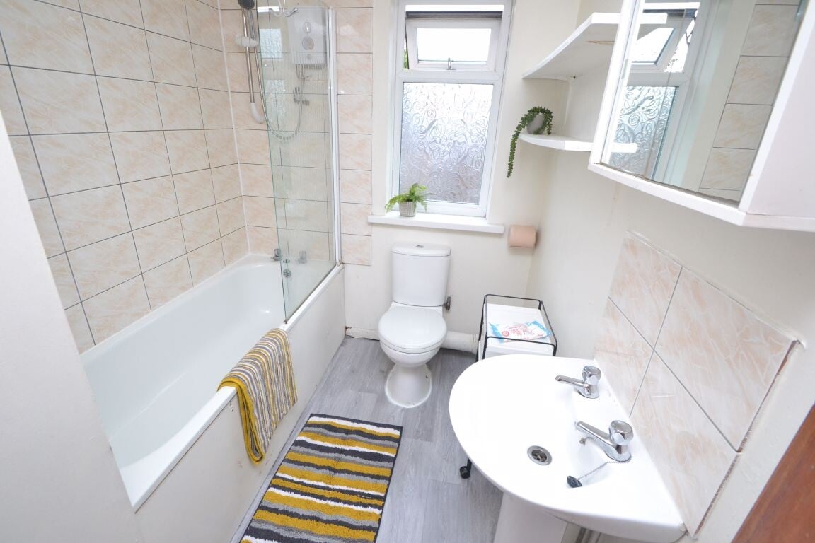 5 bedroom house for rent Rolleston Drive, Nottingham, NG7 1JT UniHomes