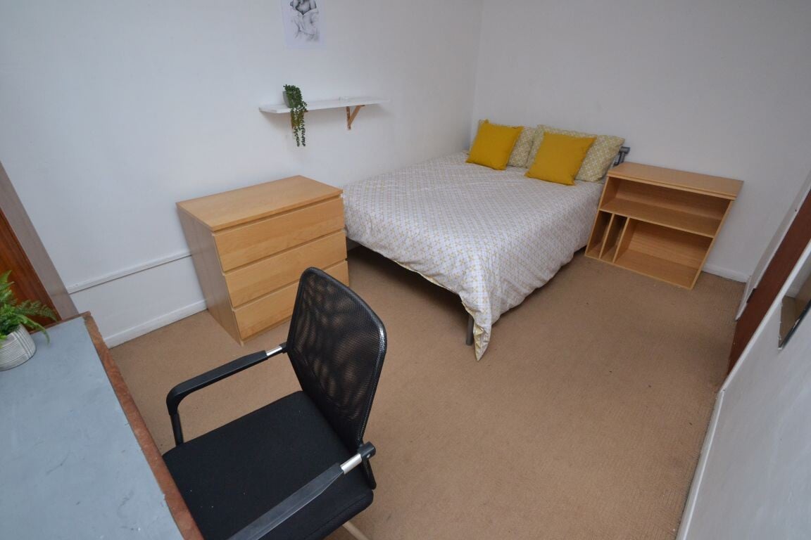 5 bedroom house for rent Rolleston Drive, Nottingham, NG7 1JT UniHomes