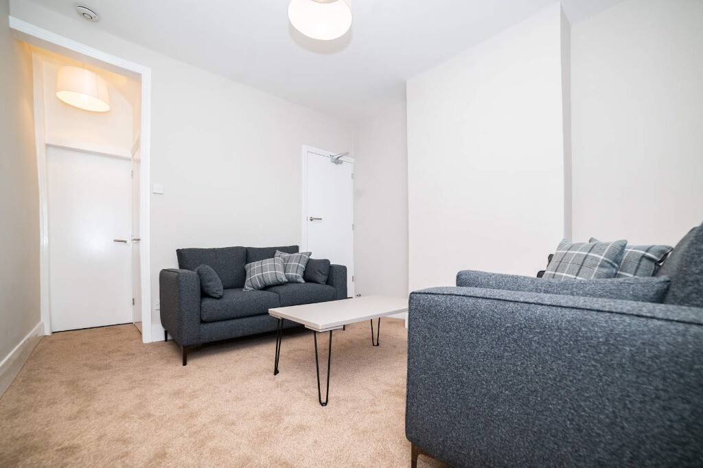 3 bedroom house for rent Pershore Road, Birmingham, B30 3BH UniHomes